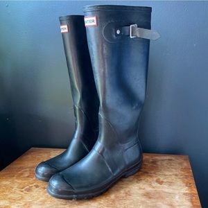 Hunter Black Tall Rainboots Size 9